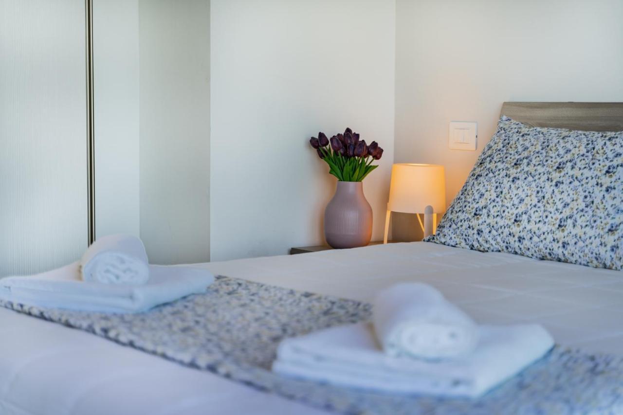Casa Tina Holiday Home Diano dʼAlba エクステリア 写真
